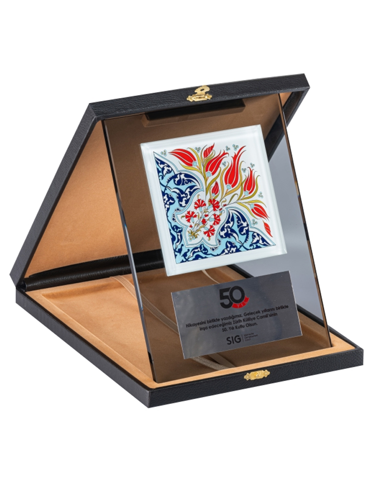 ÇİNİLİ PLAKETLER